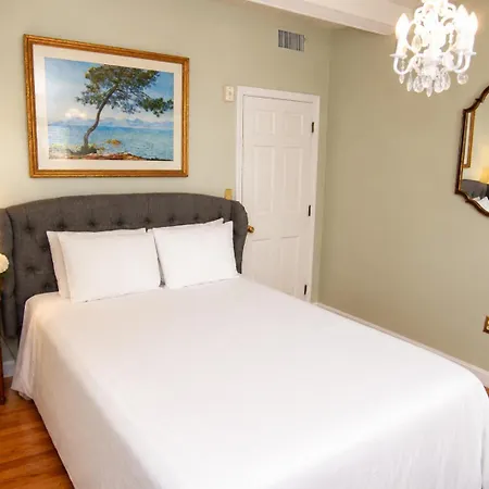 Inn On Bellevue (Adults Only)-2